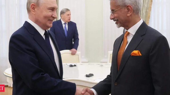 Putin assures India of uninterrupted supply of energy