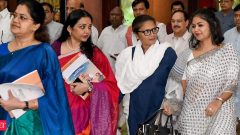 LS Speaker issues notice to rebel TMC MPs