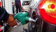 Automakers widen powertrain bets