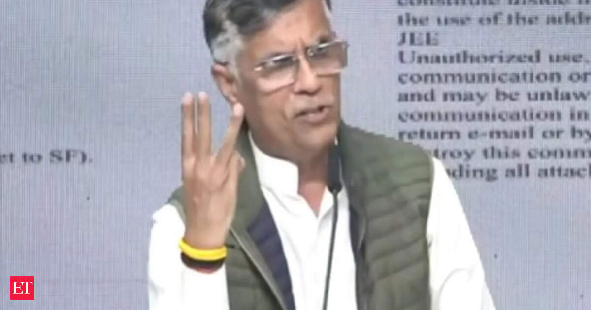 Nathuram Godse was an RSS member: Pawan Khera