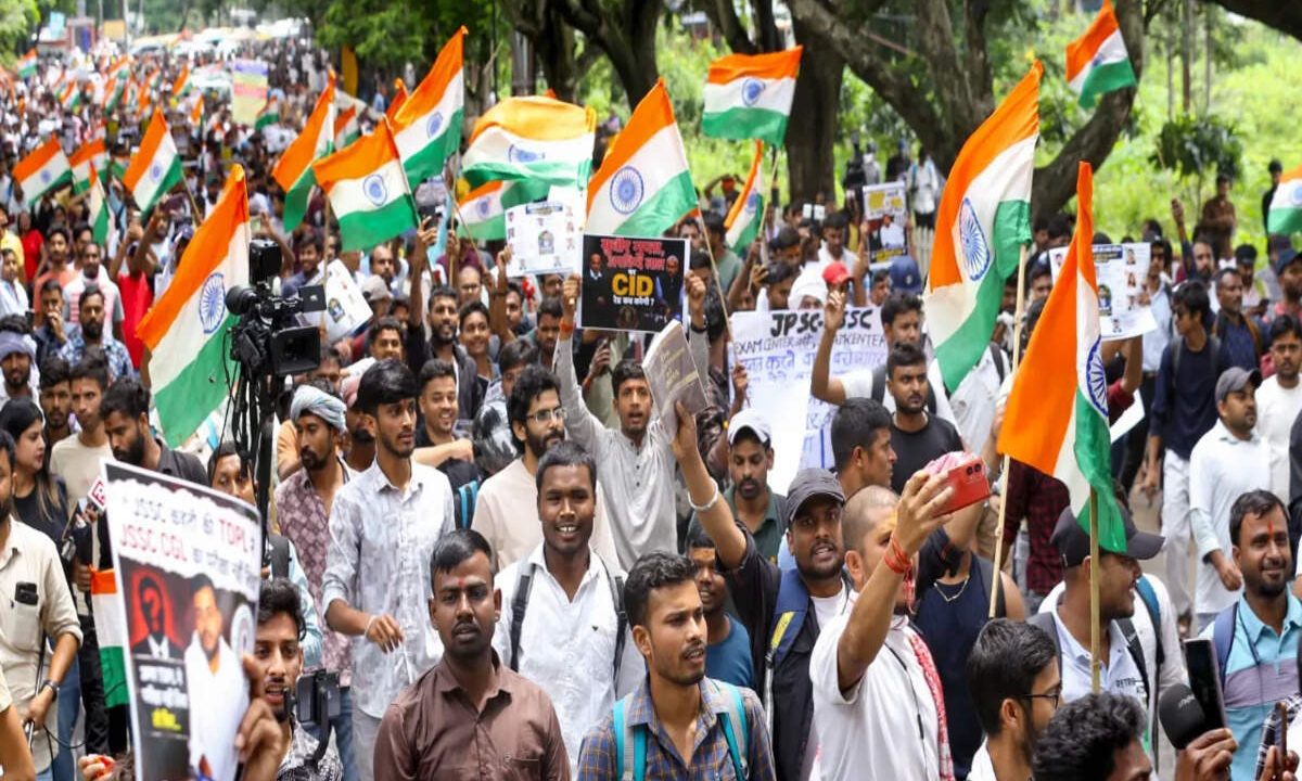 Jharkhand exam stir on, CBI probe sought