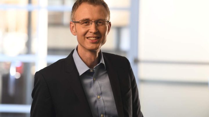 Cadence AI cuts chip timelines