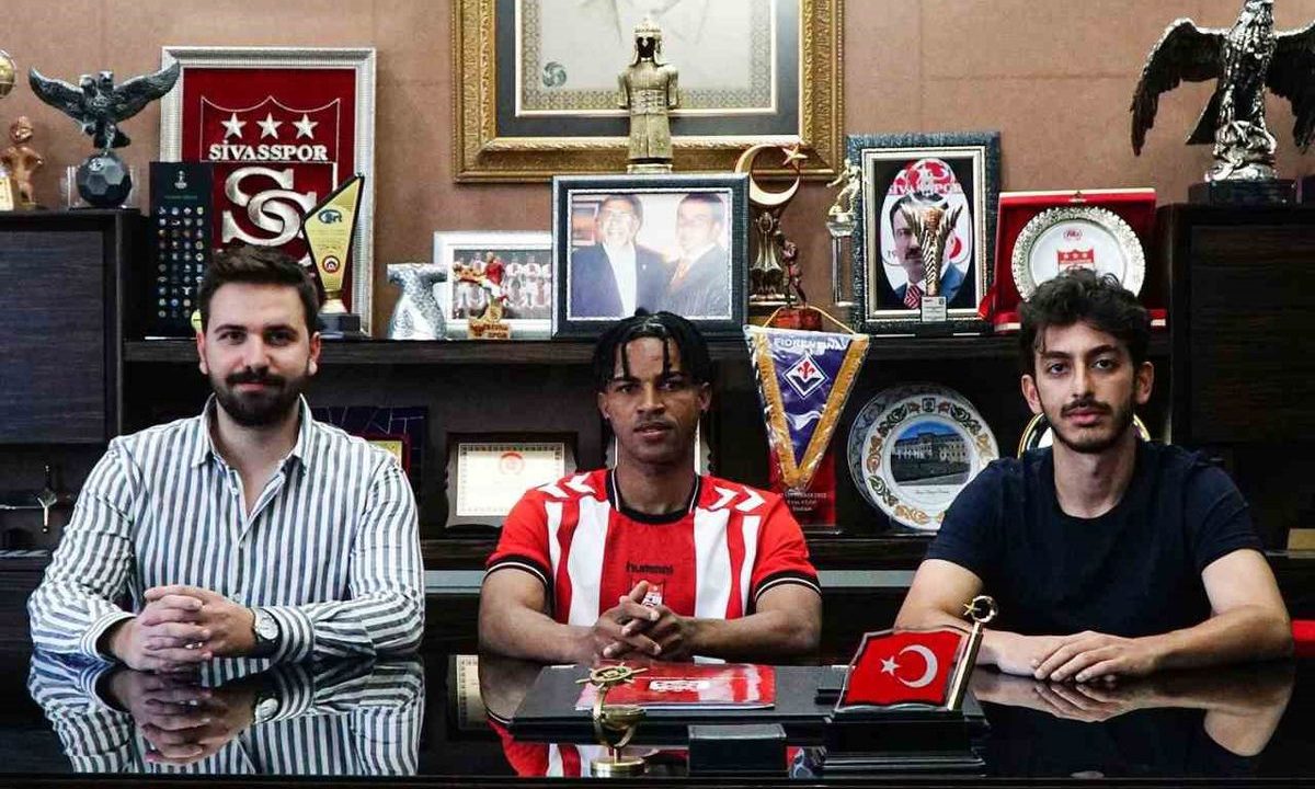 Sivasspor, Clinton Duodu'yu Kiraladı