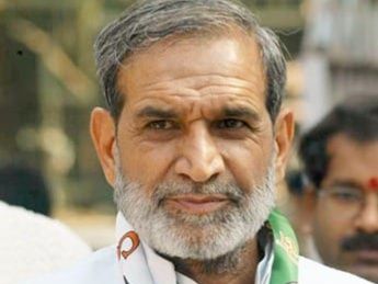 कांग्रेस के पूर्व सांसद सज्जन कुमार का निधन: सिख विरोधी दिल्ली दंगों में तिहाड़ जेल में बंद थे; अस्पताल लाने पर मृत घोषित किया