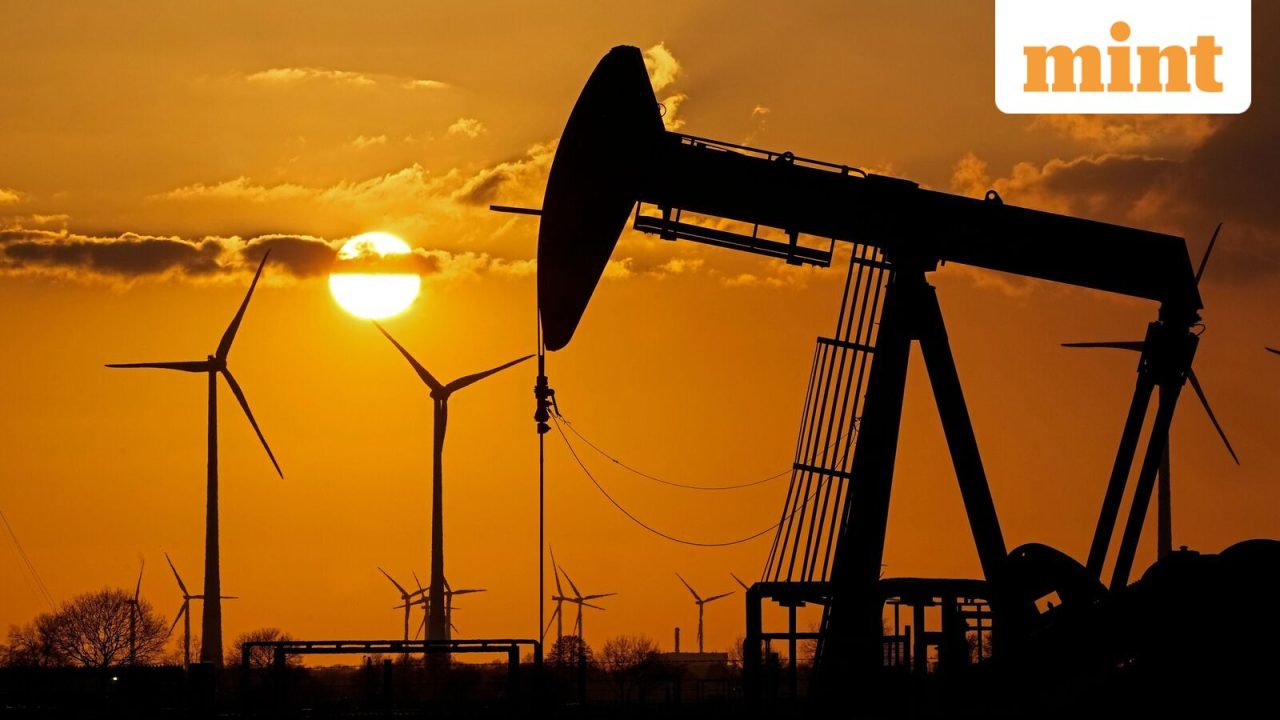 Crude oil climbs for third straight day as US signals no immediate end to war