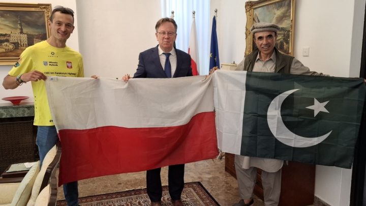 International Cyclist Completes 1,390 KM Journey from Islamabad to Khunjerab