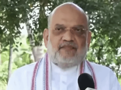 शाह बोले- कांग्रेस का पूरा वंदे मातरम न गाना तुष्टीकरण: कहा- 1937 में जो कांग्रेस ने फैसला लिया था, उसे मोदी ने सुधारा0:47Play video
