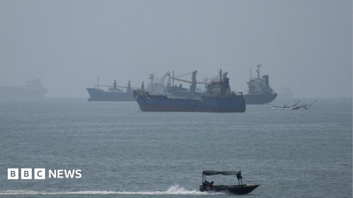 US strikes Iranian launchers on Larak Island in first known attack in weeks