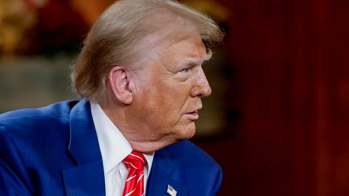 Trump suspende tarifa adicional de 50% sobre produtos do Canadá