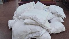 Police seize 450 kg gutka in car near Chengam