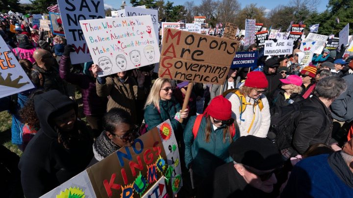 Can Trump limit birthright citizenship? Legal experts are doubtful