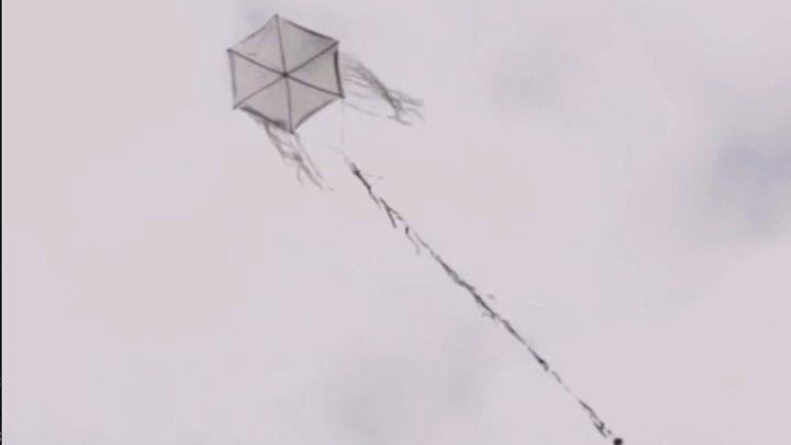 Israel threatens attacks in Gaza over children’s kites