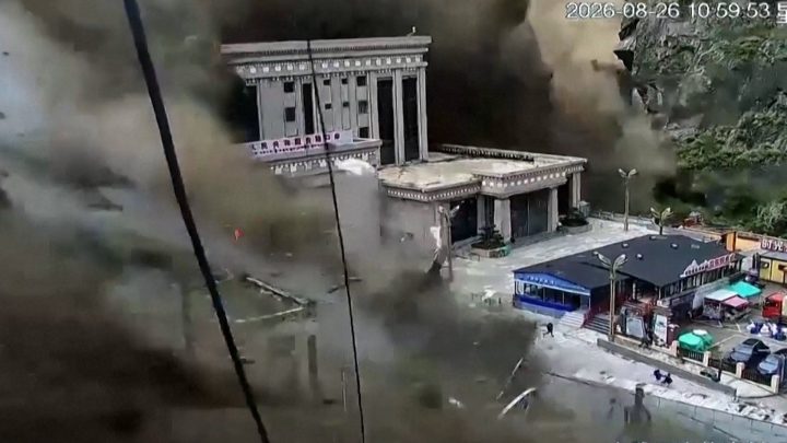 CCTV captures terrifying mudslide engulfing Nepal-China border