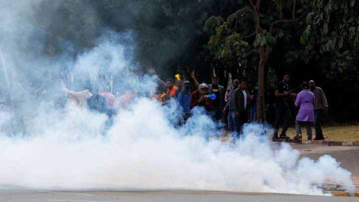 Police fire teargas at Kenyan traders protesting higher taxes on imports