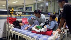 8-year-old Nepal flood survivor reunited with mother after rescue