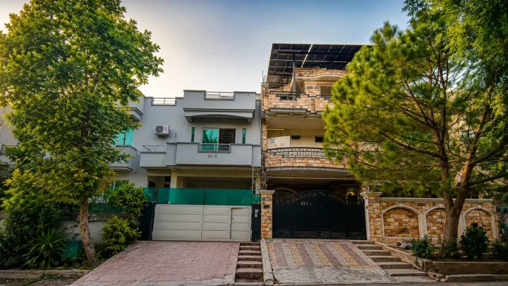 Senate Panel Orders CDA to Close Illegal Hostels In Islamabad