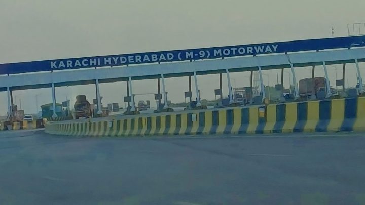 Federal Minister Criticizes Sindh Govt Over Condition of Karachi-Hyderabad Motorway
