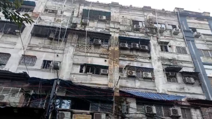 Massive Kolkata hotel fire kills 9, several injured