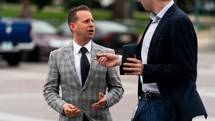 Moskowitz says Piker, DSA members ‘can’t coexist with me’