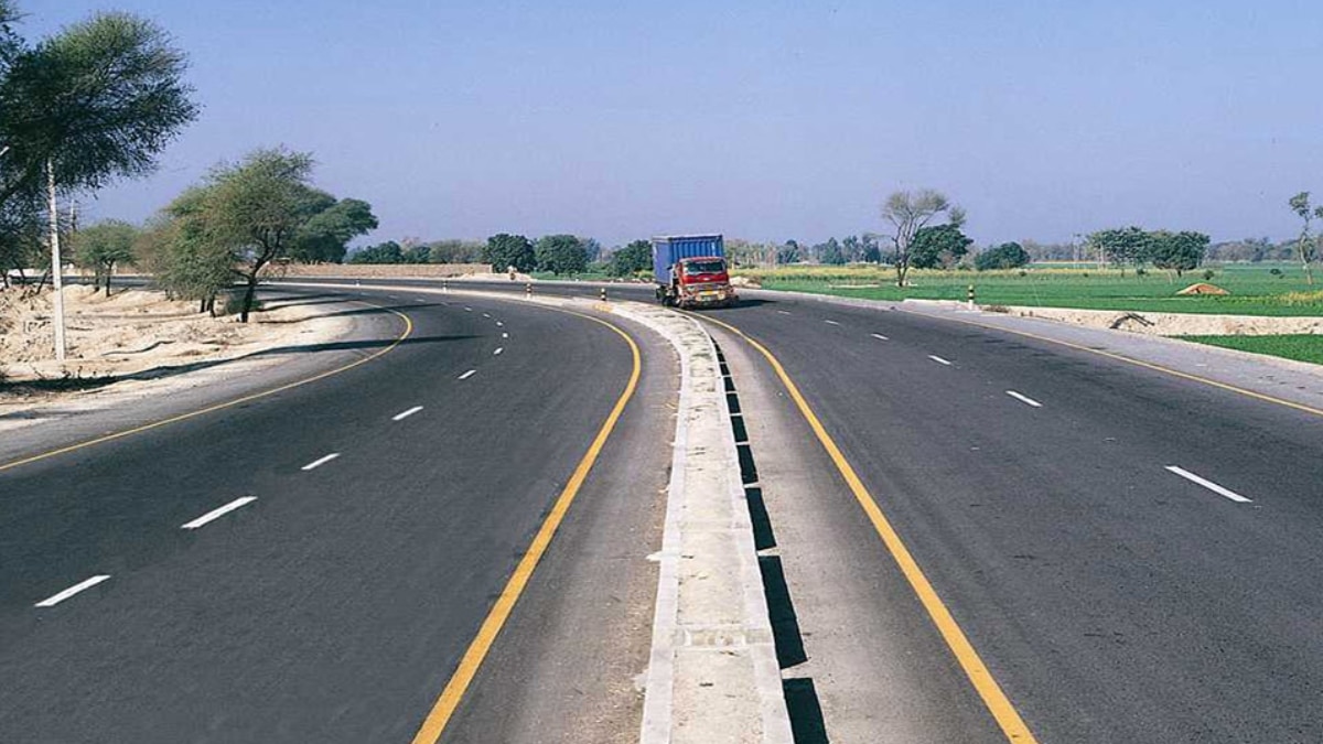 Sindh to Get New Motorway This Year
