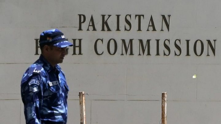 Indian authorities remove unauthorised structures outside Pakistan High Commission