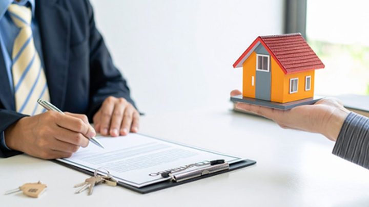 Mumbai records 1,499 luxury residential registrations worth Rs 14,903 crore in Q1FY27