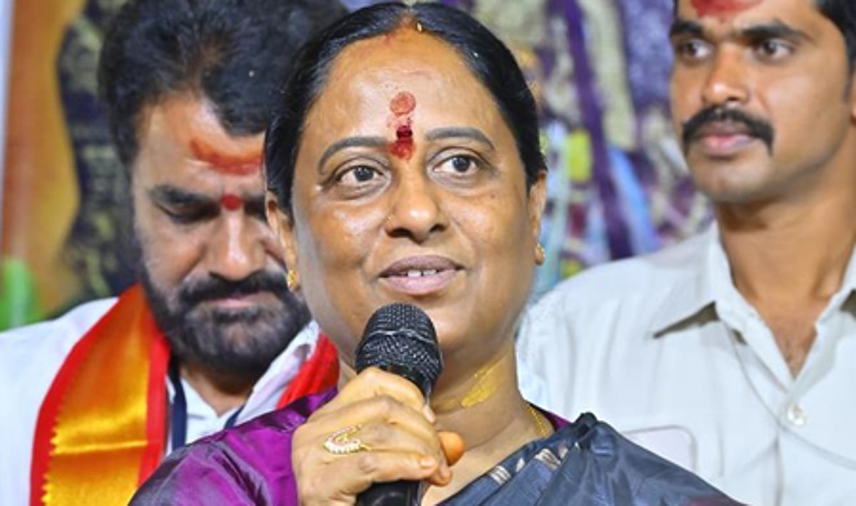 Konda Surekha’s daughter targets Revanth Reddy again