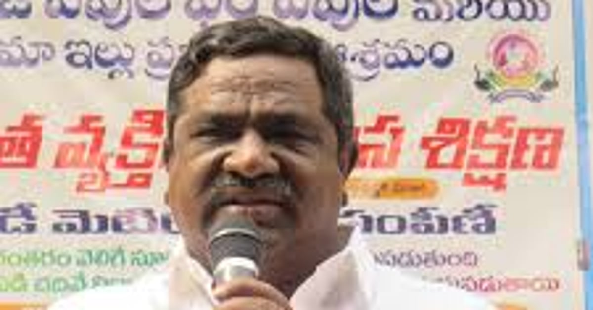 Telangana HC grants bail to Gade Innaiah in NIA-UAPA case