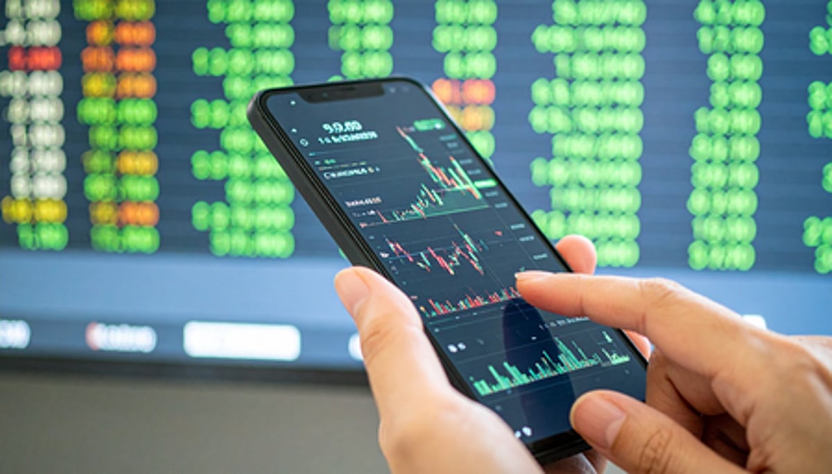 Sensex jumps 628 points, Nifty snaps 7-day losing streak