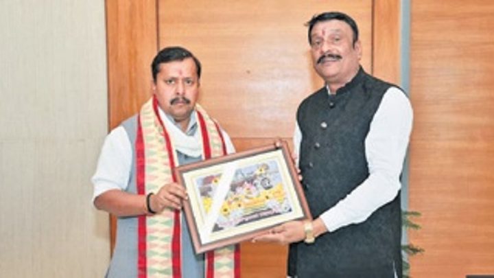 Bargarh MP seeks centre’s help for revival of cement plant as closure date nears