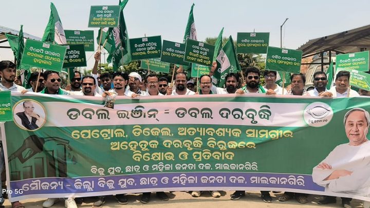 Two BJD MLAs protest during Majhi’s visit
