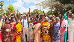 Vellore farmers urge cooperative banks to stop pressuring them to repay crop loans