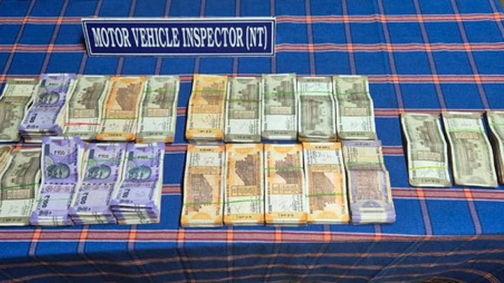 In Odisha Vigilence department nabs tehsildar with Rs 5L cash