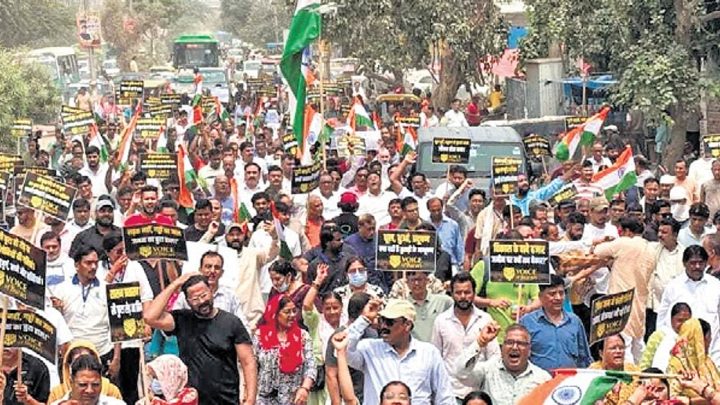 Years of road woes spur Burari stir