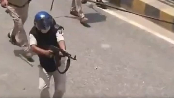 Top cop in Bihar's Siwan removed amid row over use of AK-47 during student protest