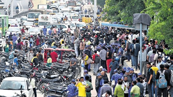 Stir over sanitation worker death intensifies in Delhi