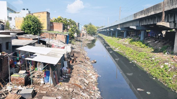Boats, floating restaurants in TN’s plan to revive Buckingham stretch