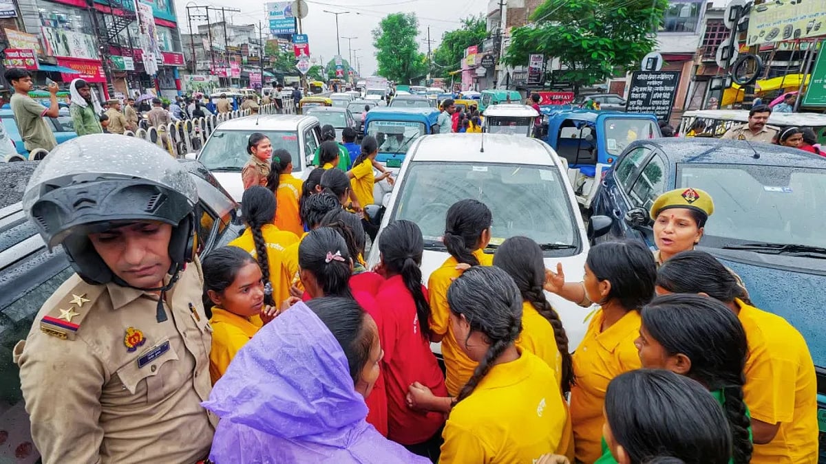 Uttar Pradesh govt issues 14-point checklist for 40,000 schools after student protests