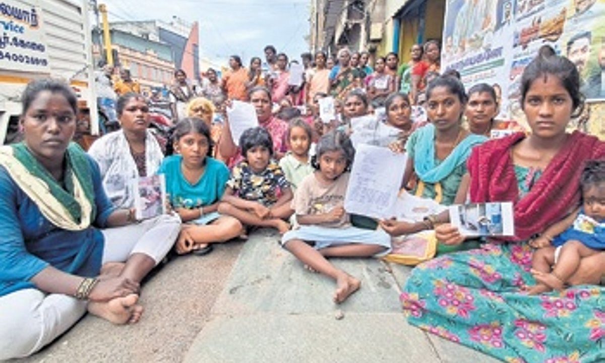 ‘Living on pavement for generations’: 100+ families seek houses in Chennai, hold stir