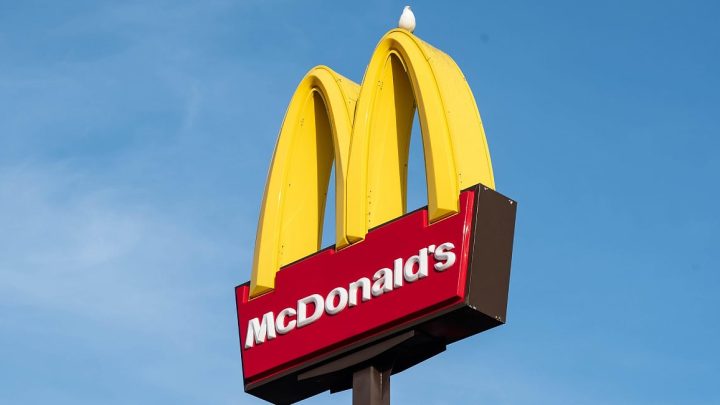 Maharashtra FDA suspends licenses of Radio Club, McDonald's outlet in south Mumbai