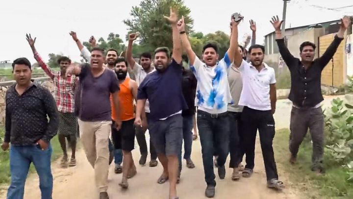 CJP team confronted by locals during ‘School Thik Karo’ campaign in Rajasthan