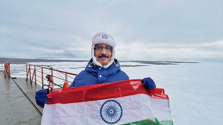 Kerala marine scientist conquers North Pole, records global warming impact