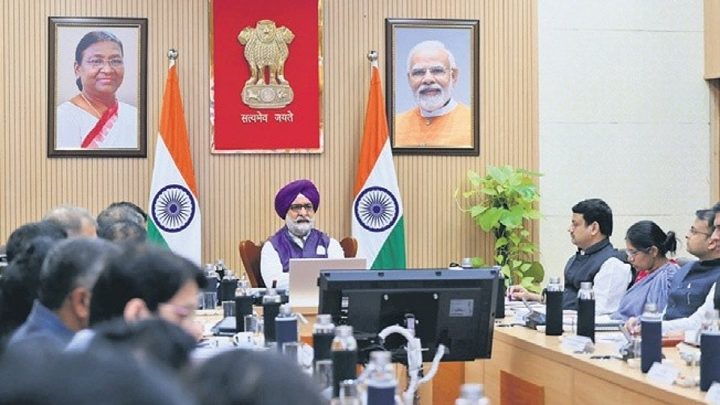 L-G Taranjit Singh Sandhu orders faster reforms to push ease of doing business