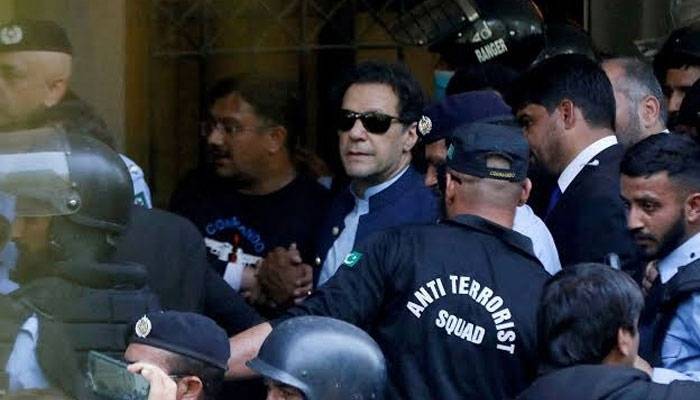 عمران خان کو پِمز اسپتال منتقل کیےجانےکا امکان، تیاریاں شروع، …