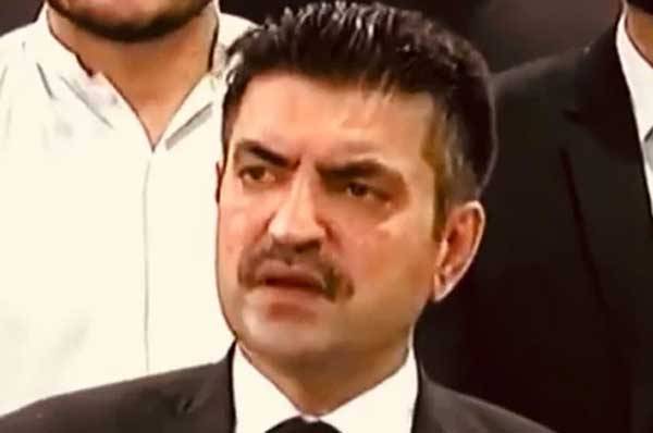 شیر افضل مروت کی مقدمات اور انکوائریوں کی تفصیلات سے متعلق …