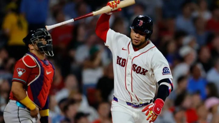 Willson Contreras gets testy with fans in Red Sox slugger’s latest heated incident