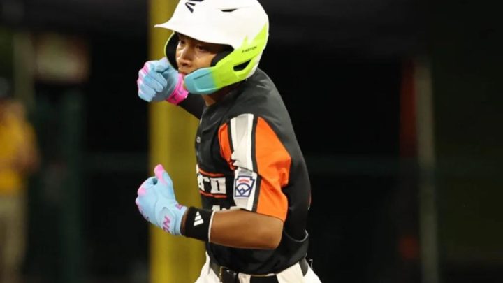 Walk-off home run propels Bayonne, NJ to dramatic LLWS opener win