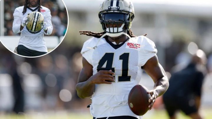 Saints lose Alvin Kamara for at least a month in injury blow