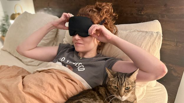 I taught myself to wake up without an alarm. Here's how it fixed my sleepAlly Hirschlag discovers that waking up naturally can be surprisingly easy, if you take care of other sleep essentials.