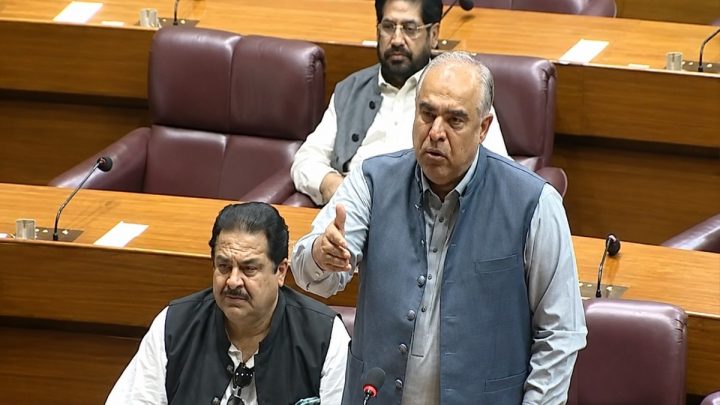 Only Indians, Americans: Pak MP says UAE hotel denied him after flight cancellation